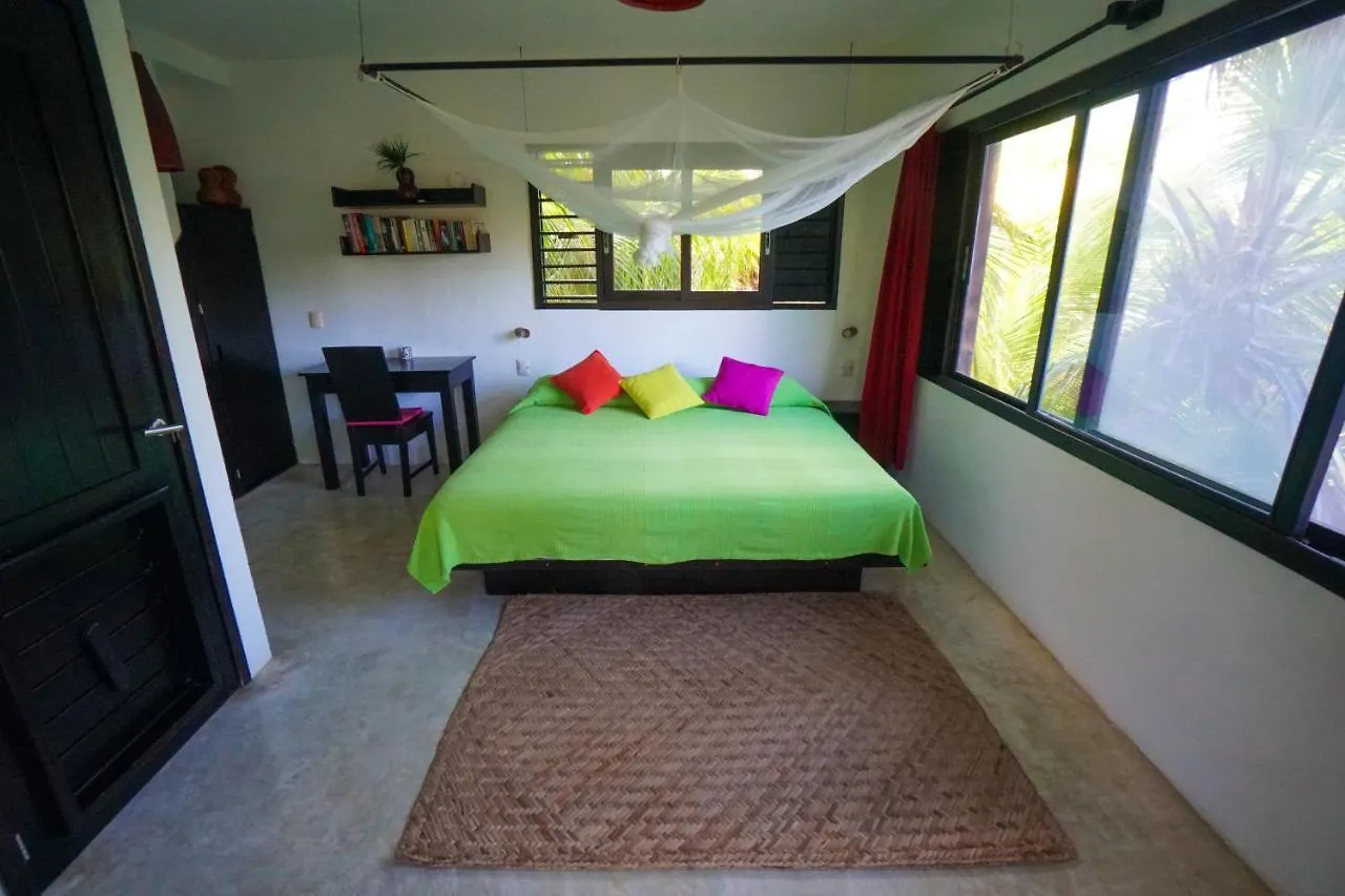 Villa Playa Selva Tulum México